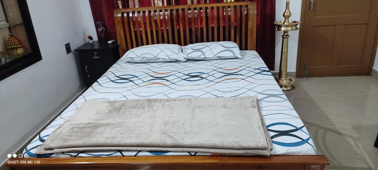 Vyshnavi Home Stay Thanniyam Room photo
